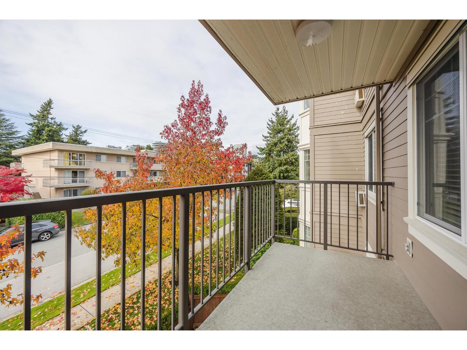 305 15357 Roper Avenue, White Rock, British Columbia  V4B 2G2 - Photo 17 - R3059514