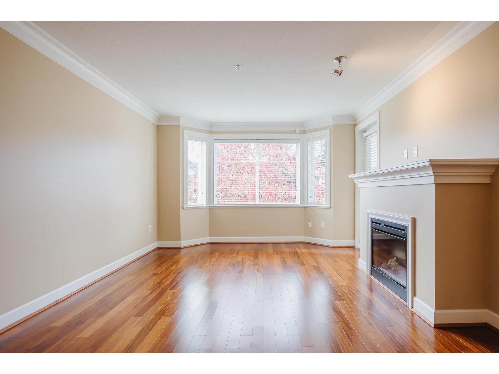 305 15357 Roper Avenue, White Rock, British Columbia  V4B 2G2 - Photo 13 - R3059514