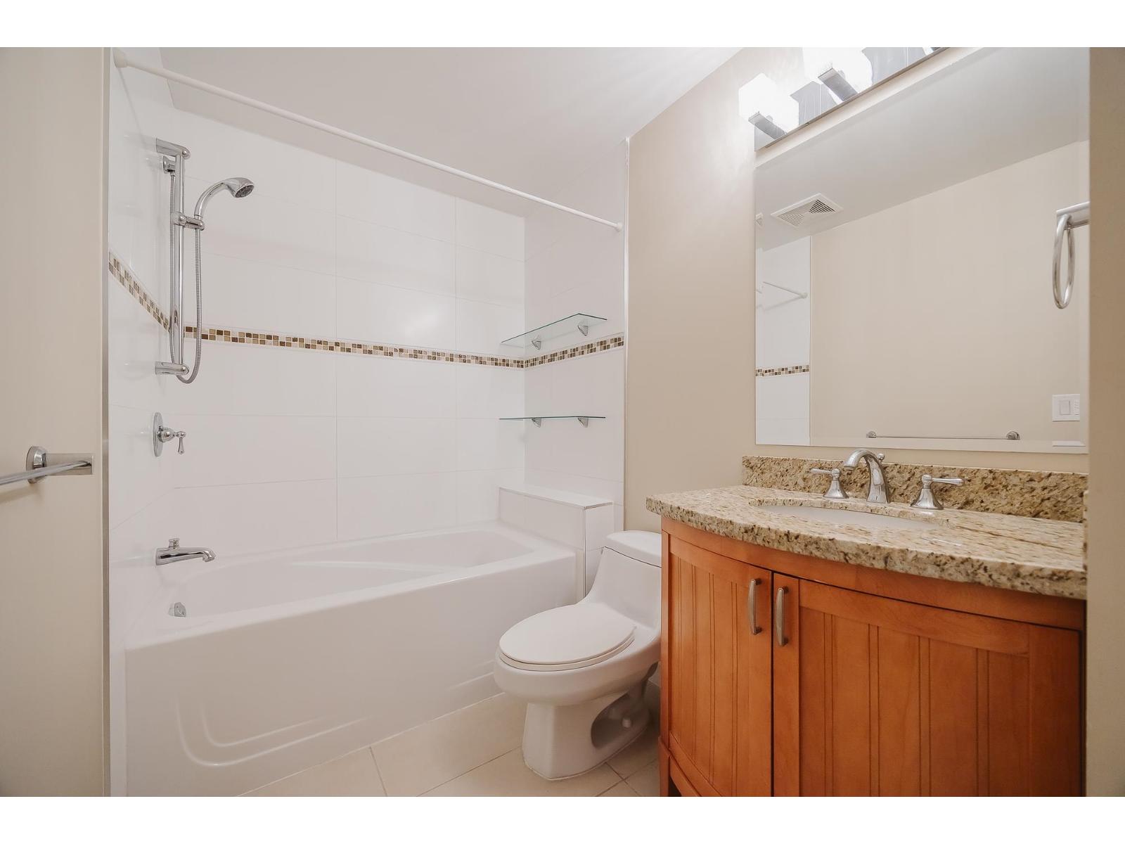 305 15357 Roper Avenue, White Rock, British Columbia  V4B 2G2 - Photo 30 - R3059514