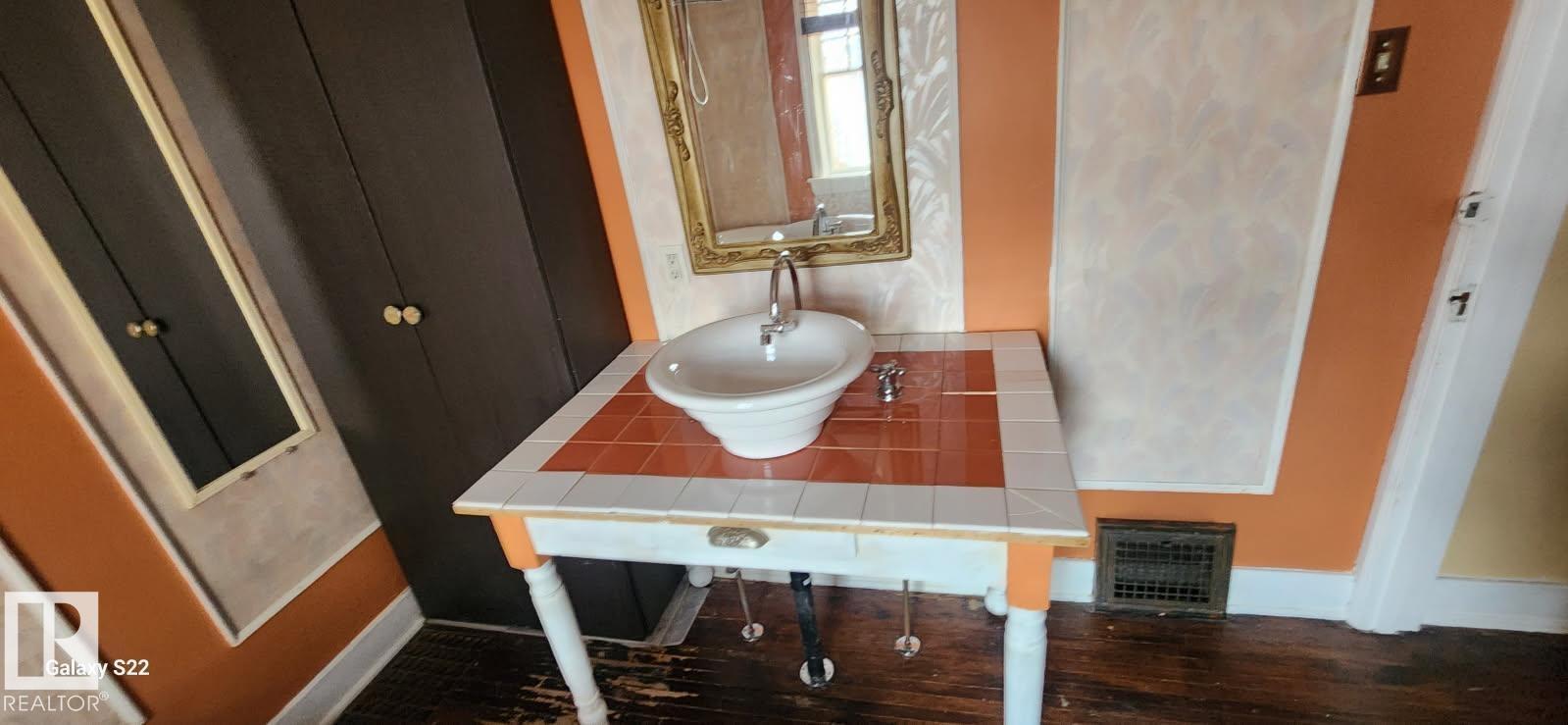 11619 96 St Nw, Edmonton, Alberta  T5G 1T8 - Photo 9 - E4464314