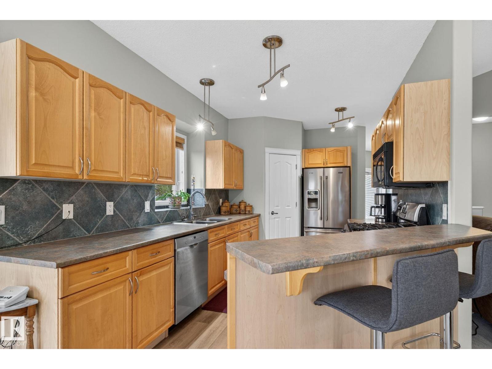 576 Glenwright Cr Nw, Edmonton, Alberta  T5P 4E6 - Photo 15 - E4464316