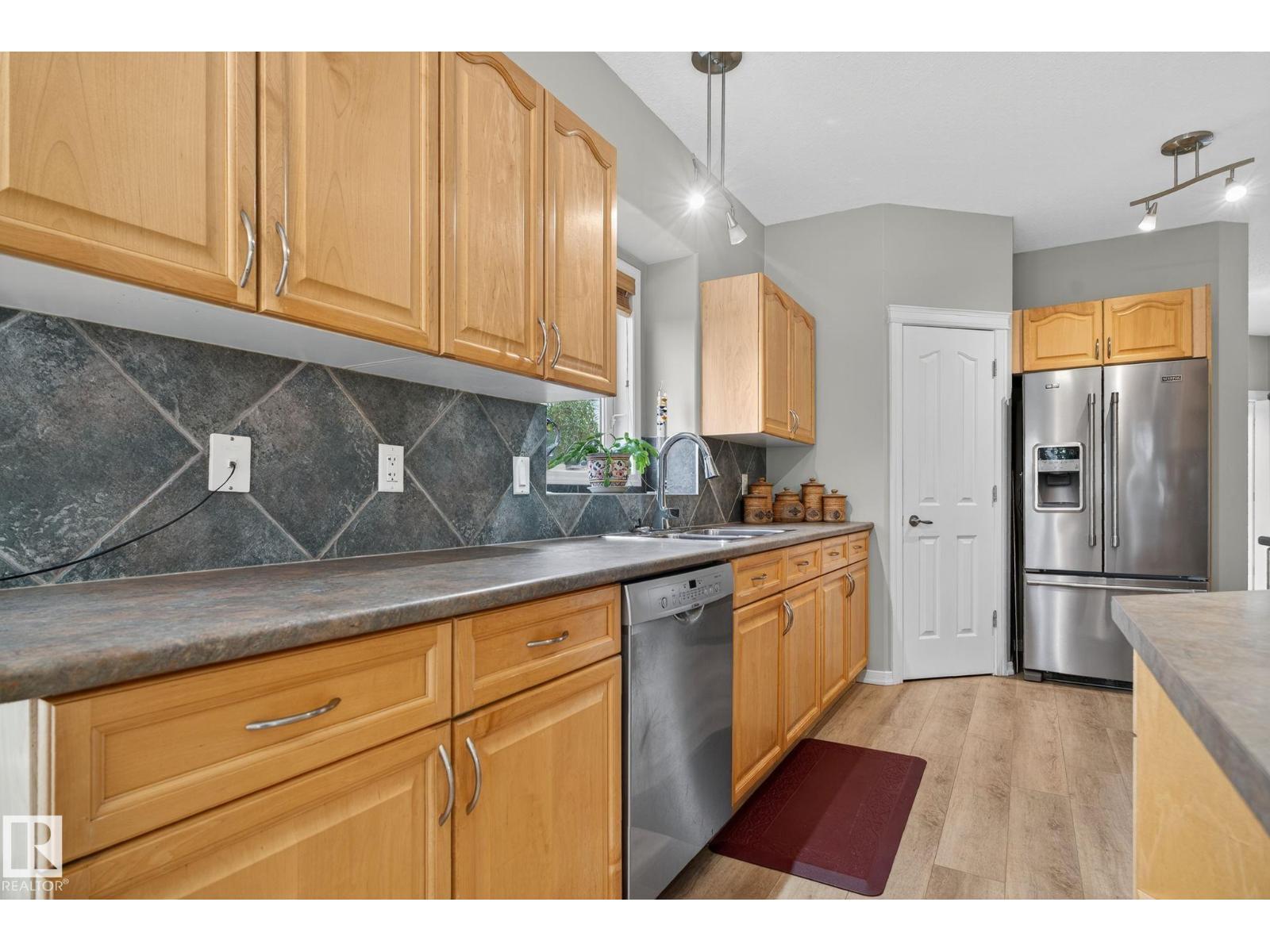 576 Glenwright Cr Nw, Edmonton, Alberta  T5P 4E6 - Photo 16 - E4464316