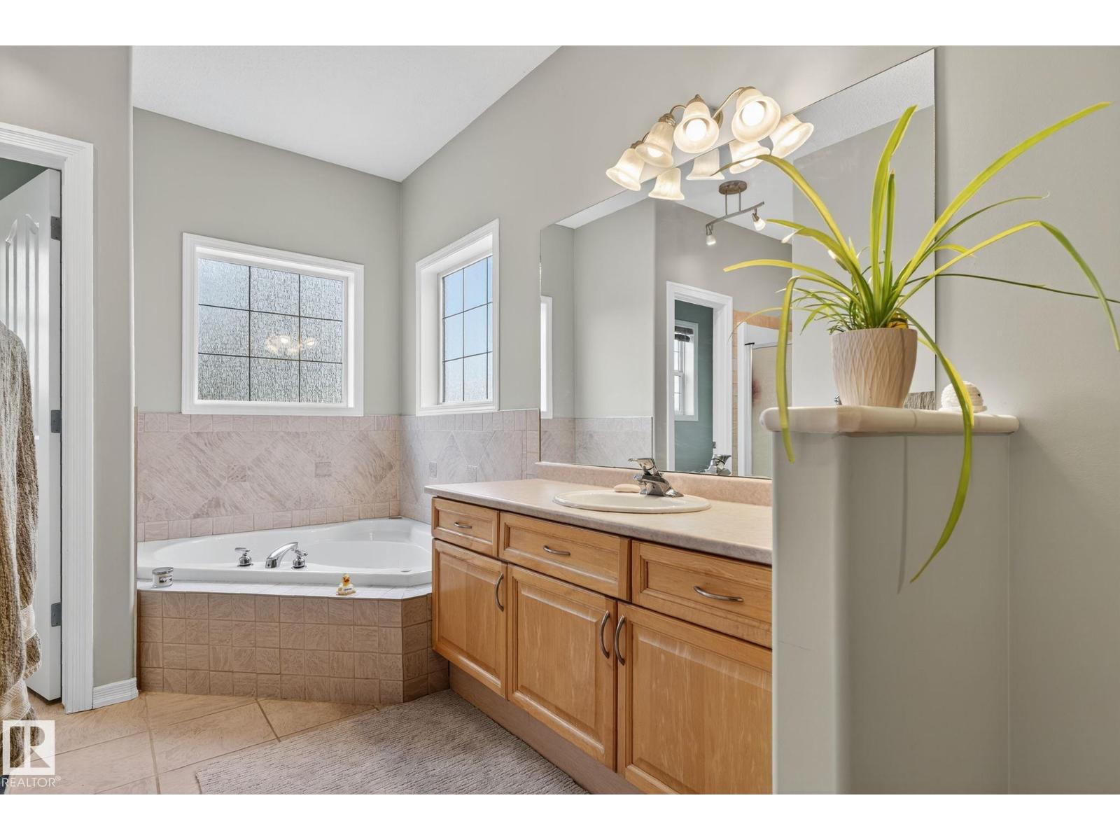 576 Glenwright Cr Nw, Edmonton, Alberta  T5P 4E6 - Photo 26 - E4464316