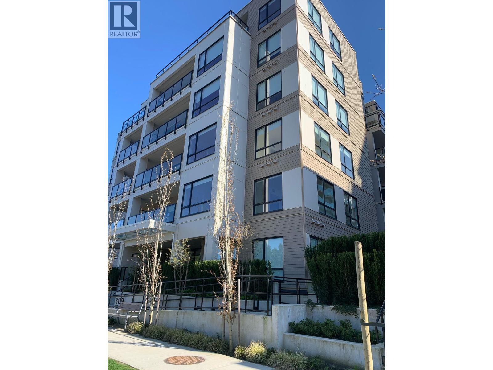 101 8428 PARK ROAD, Richmond, British Columbia