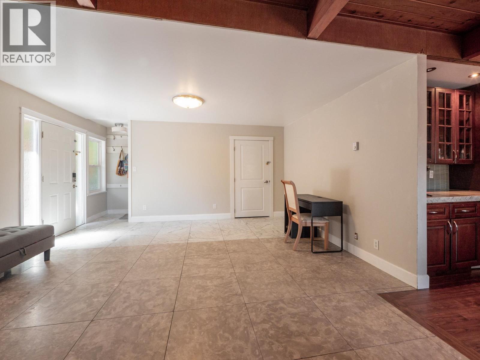 430 Aldersprings Road, Gibsons, British Columbia  V0N 1V0 - Photo 6 - R3063764