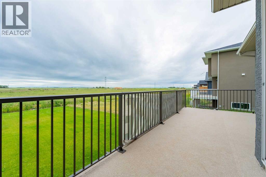 33 North Bridges Landing, Langdon, Alberta  T0J 1X3 - Photo 38 - A2246362