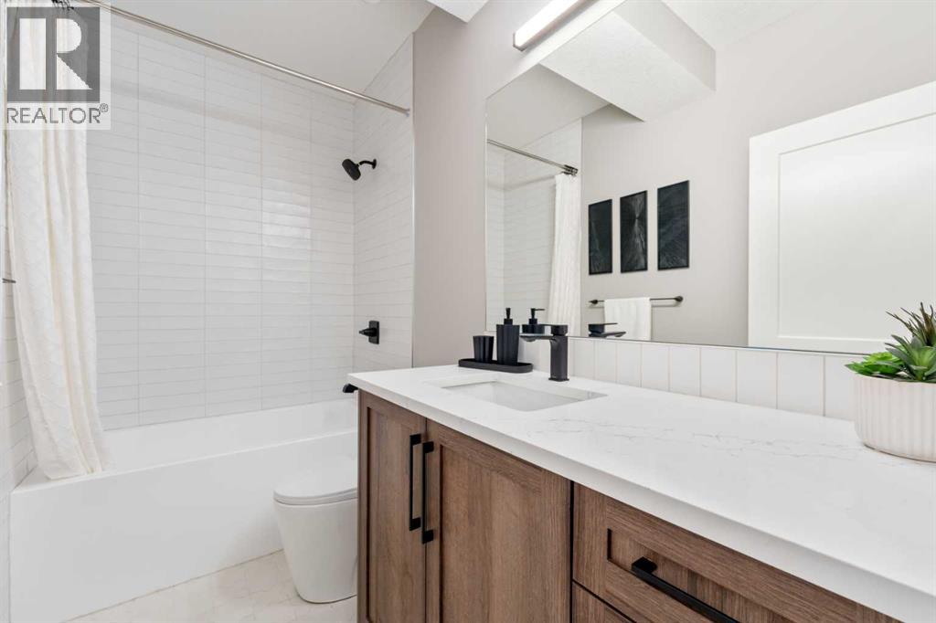 33 North Bridges Landing, Langdon, Alberta  T0J 1X3 - Photo 36 - A2246362