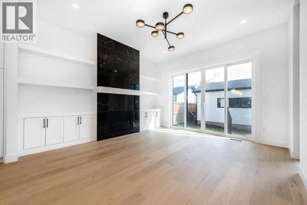 13 Hartford Place Nw, Calgary, Alberta  T2K 2A9 - Photo 1 - A2243575