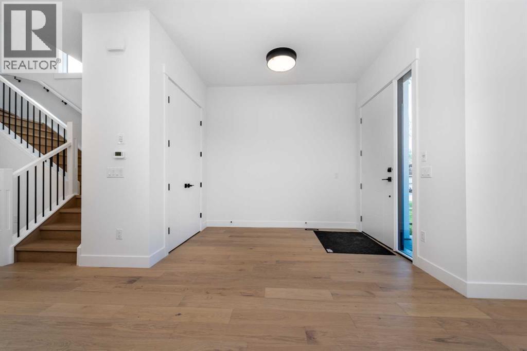 13 Hartford Place Nw, Calgary, Alberta  T2K 2A9 - Photo 25 - A2243575