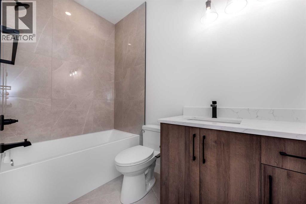 13 Hartford Place Nw, Calgary, Alberta  T2K 2A9 - Photo 35 - A2243575