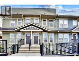 128 Cranbrook Square SE Cranston