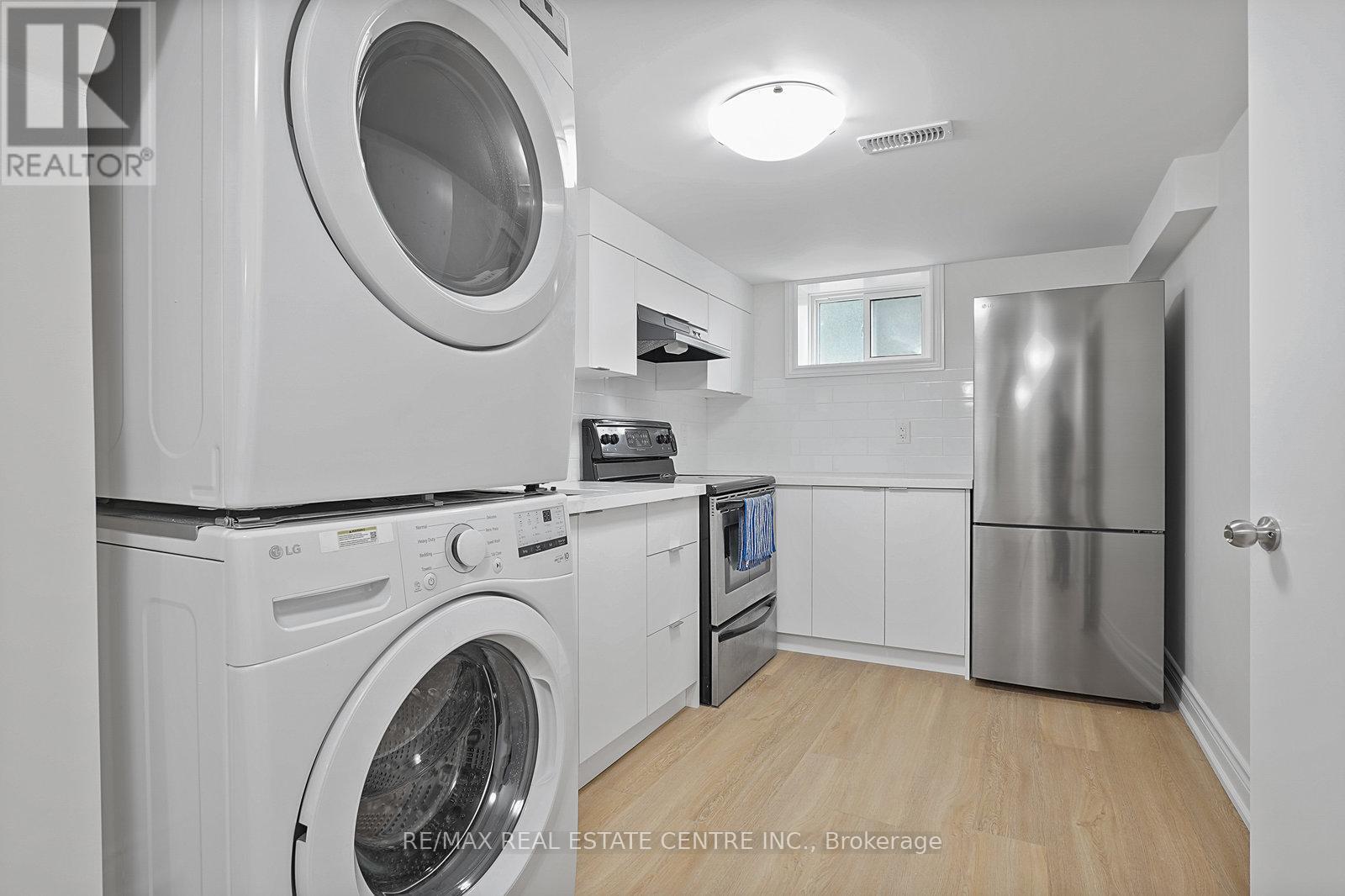 Lower - 482 Rhodes Avenue, Toronto, Ontario  M4L 3A5 - Photo 12 - E12498164