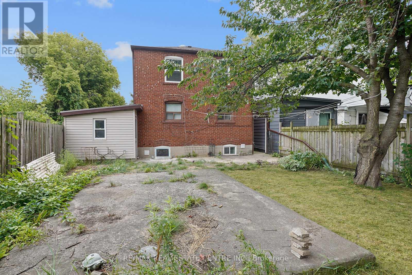 Lower - 482 Rhodes Avenue, Toronto, Ontario  M4L 3A5 - Photo 24 - E12498164