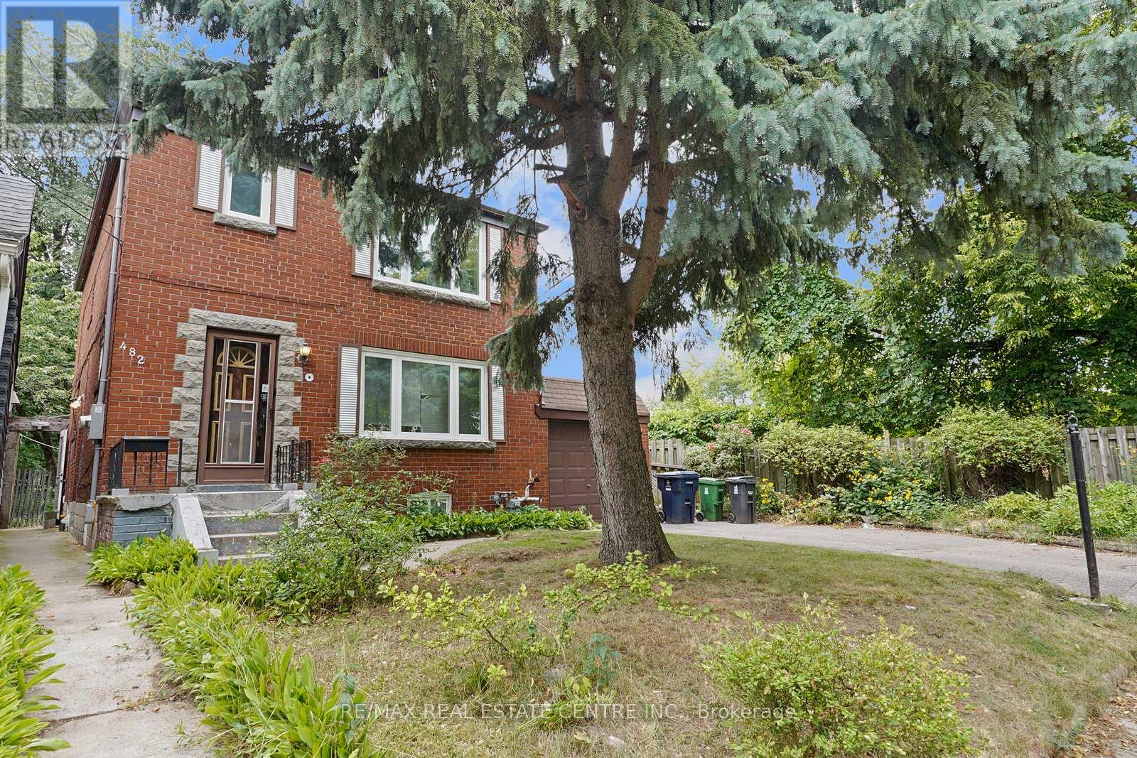 Lower - 482 Rhodes Avenue, Toronto, Ontario  M4L 3A5 - Photo 6 - E12498164