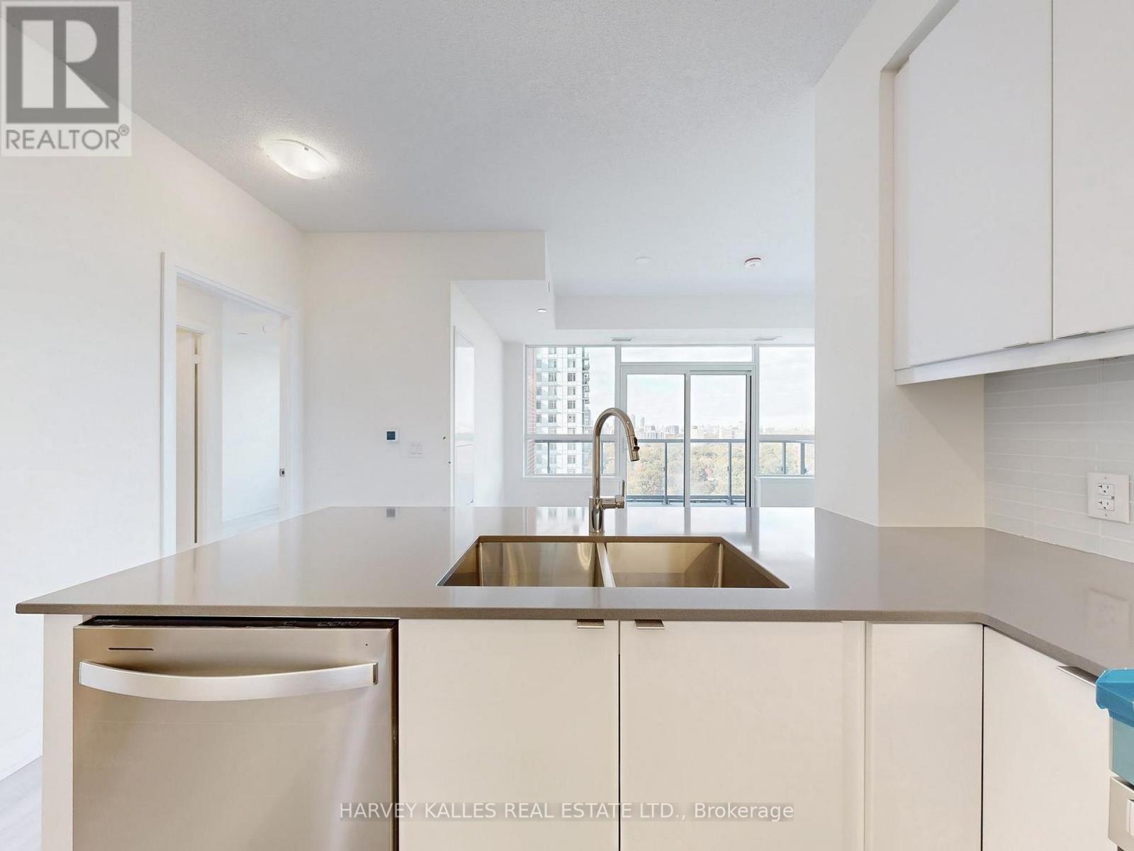 1402 - 3260 Sheppard Avenue E, Toronto, Ontario  M1T 3K3 - Photo 19 - E12498168