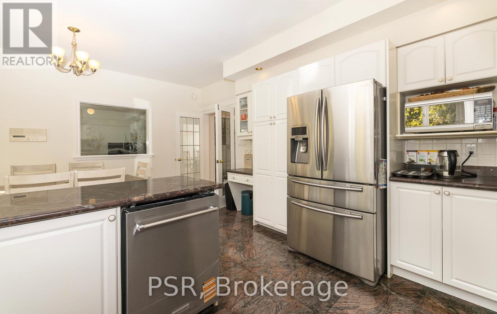 71 Otonabee Avenue, Toronto, Ontario  M2M 2S5 - Photo 6 - C12497394