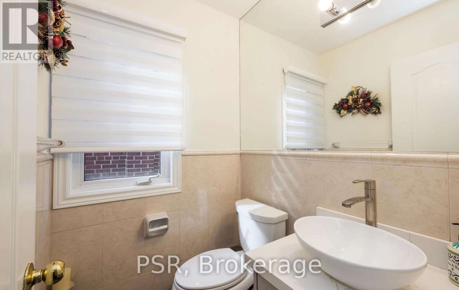 71 Otonabee Avenue, Toronto, Ontario  M2M 2S5 - Photo 9 - C12497394