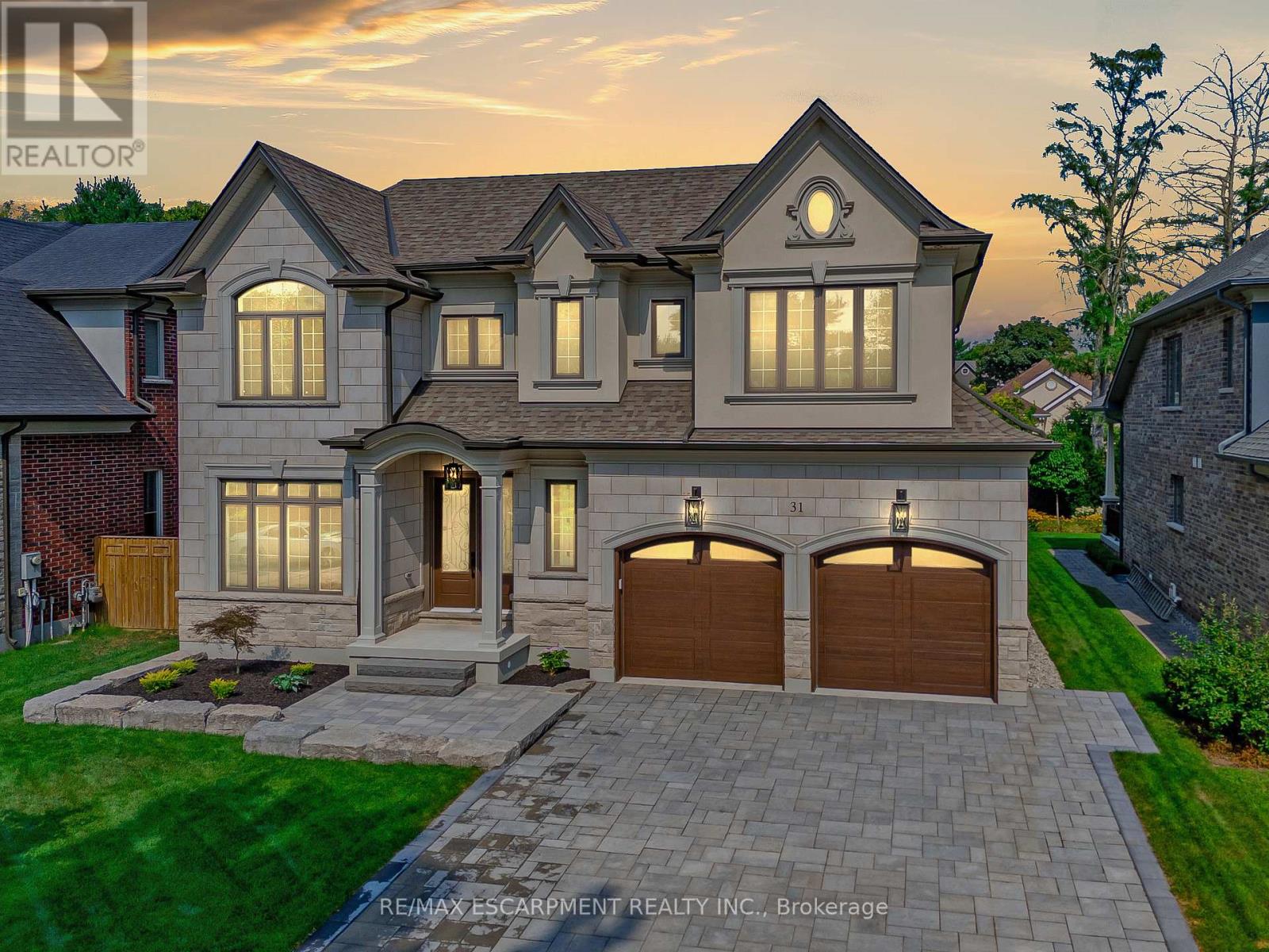 31 Bayside Court, Burlington, Ontario  L7T 1M8 - Photo 50 - W12469713