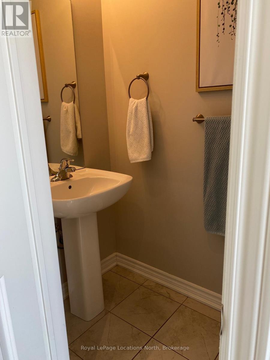 5 Kennedy Avenue, Collingwood, Ontario  L9Y 0Z5 - Photo 6 - S12378316