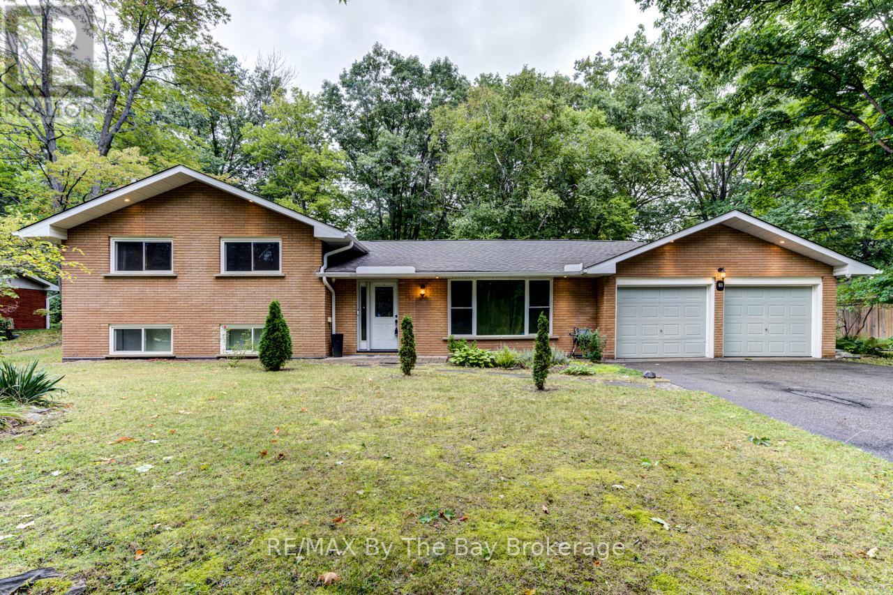 63 Rodrium Road, Wasaga Beach, Ontario  L9Z 1R5 - Photo 3 - S12387945