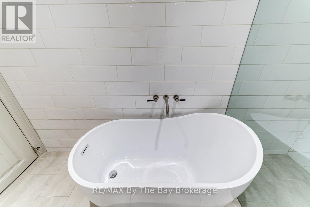 63 Rodrium Road, Wasaga Beach, Ontario  L9Z 1R5 - Photo 29 - S12387945