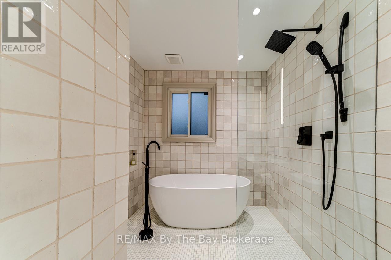 63 Rodrium Road, Wasaga Beach, Ontario  L9Z 1R5 - Photo 36 - S12387945