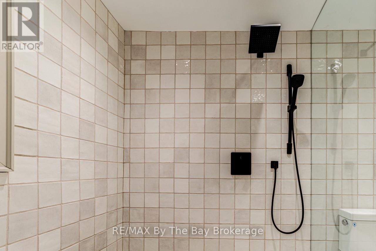 63 Rodrium Road, Wasaga Beach, Ontario  L9Z 1R5 - Photo 38 - S12387945