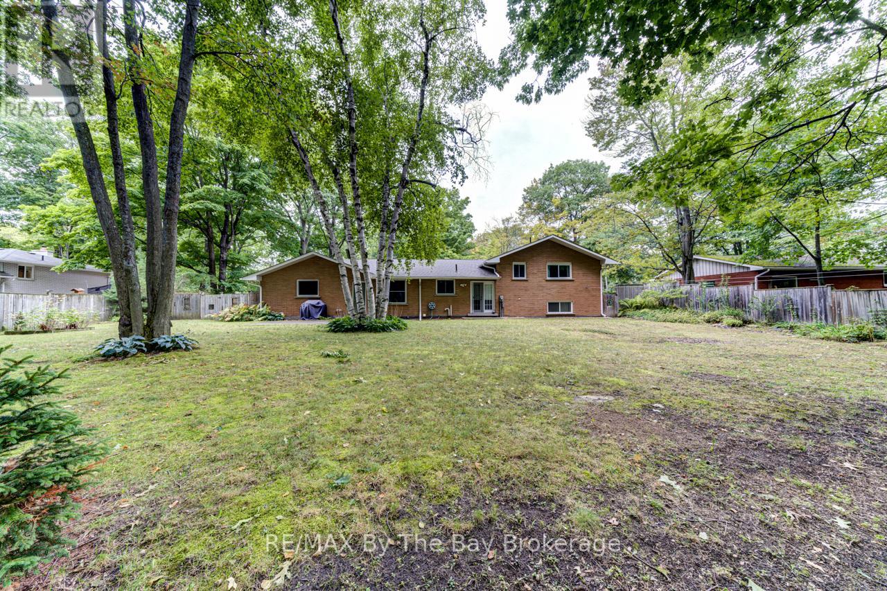 63 Rodrium Road, Wasaga Beach, Ontario  L9Z 1R5 - Photo 44 - S12387945