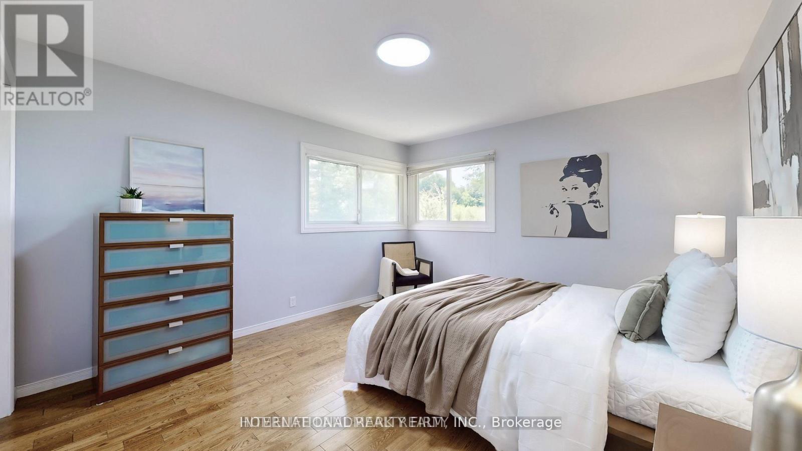 1093 Queensville Side Road, East Gwillimbury (Queensville), Ontario  L0G 1R0 - Photo 9 - N12498152