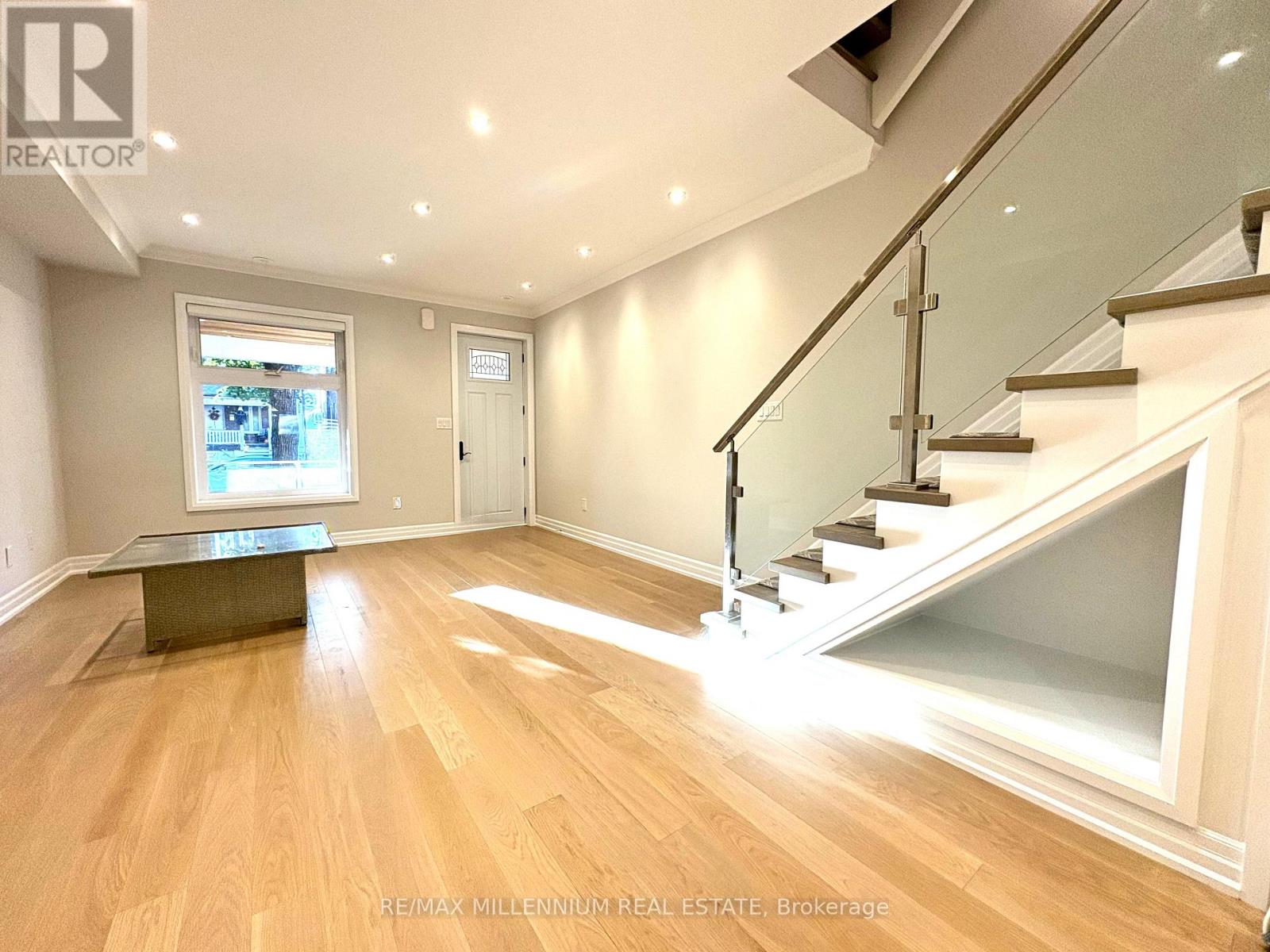 267 Symington Avenue, Toronto, Ontario  M6P 3W7 - Photo 13 - W12498154