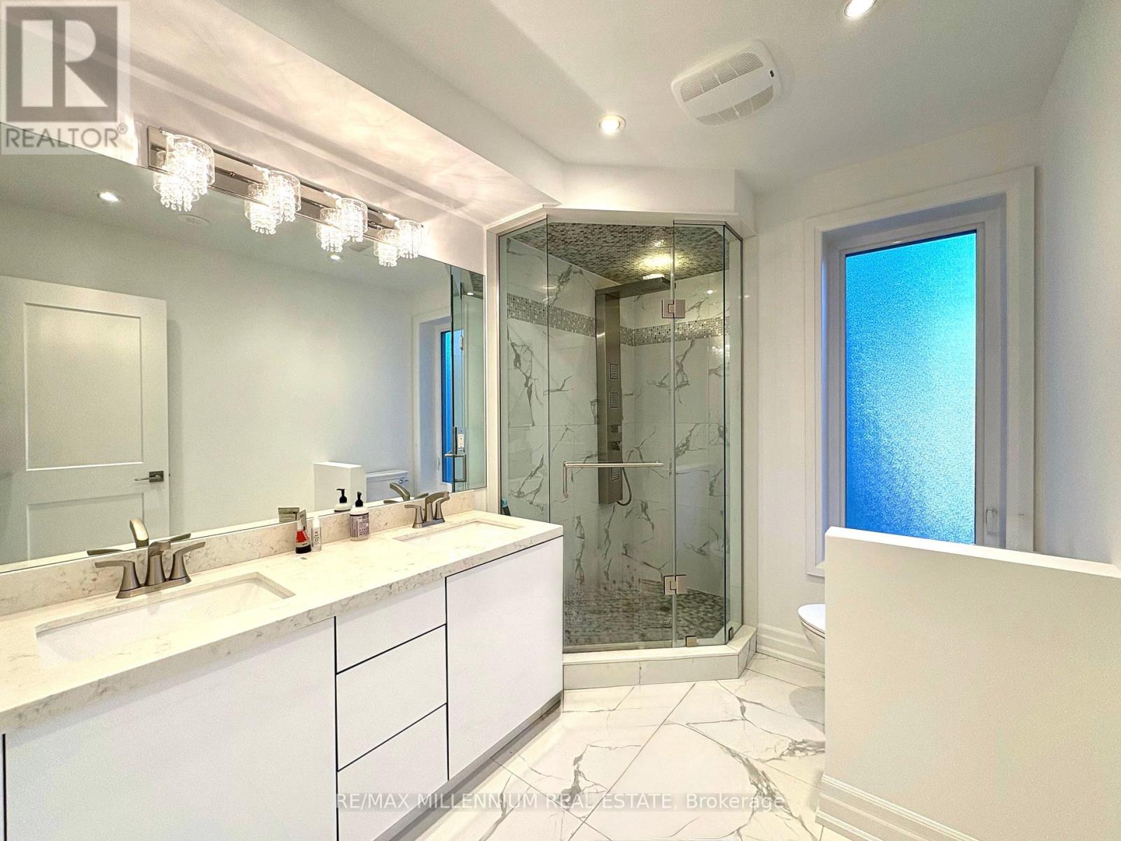 267 Symington Avenue, Toronto, Ontario  M6P 3W7 - Photo 22 - W12498154