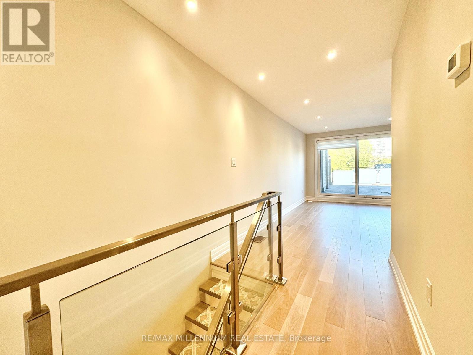 267 Symington Avenue, Toronto, Ontario  M6P 3W7 - Photo 31 - W12498154