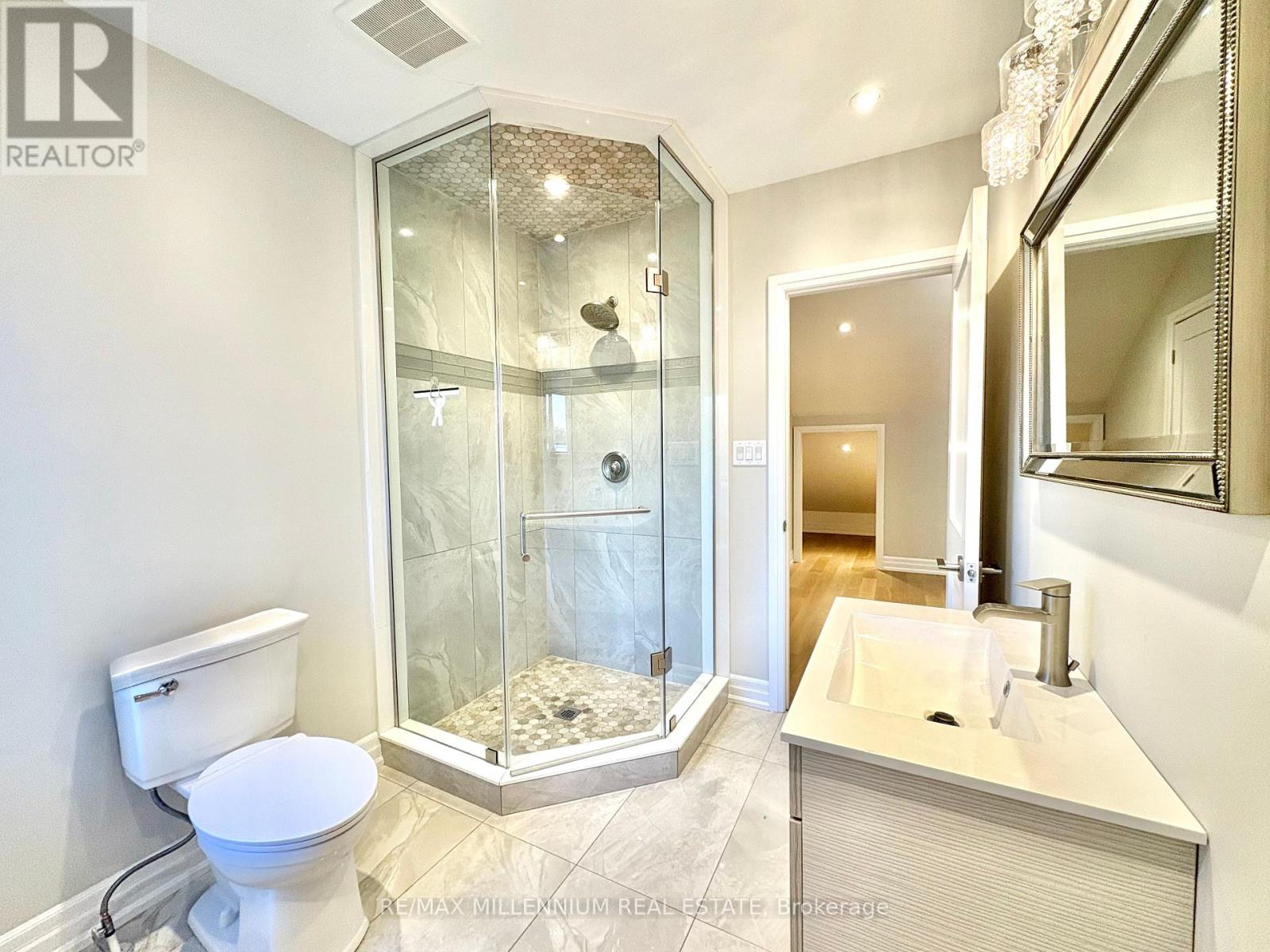 267 Symington Avenue, Toronto, Ontario  M6P 3W7 - Photo 32 - W12498154