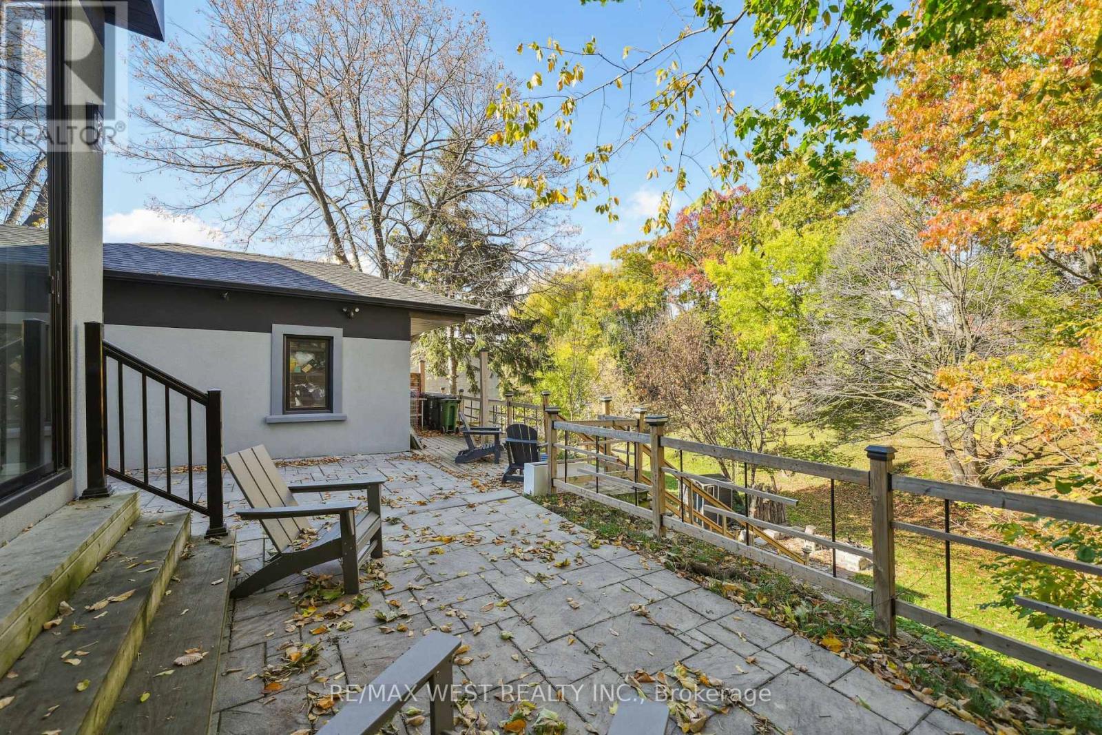 48 Arrowsmith Avenue, Toronto (Brookhaven-Amesbury), Ontario  M6M 2W7 - Photo 23 - W12498162