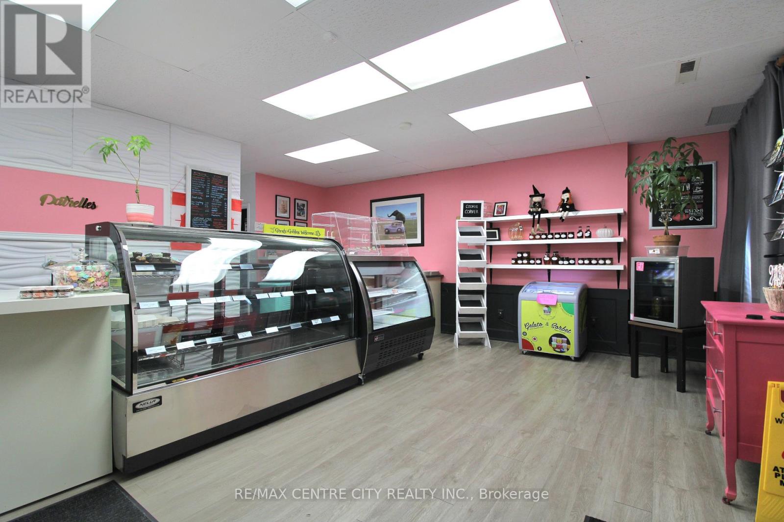 6 - 954 Leathorne Street, London South, Ontario  N5Z 3M5 - Photo 3 - X12498226