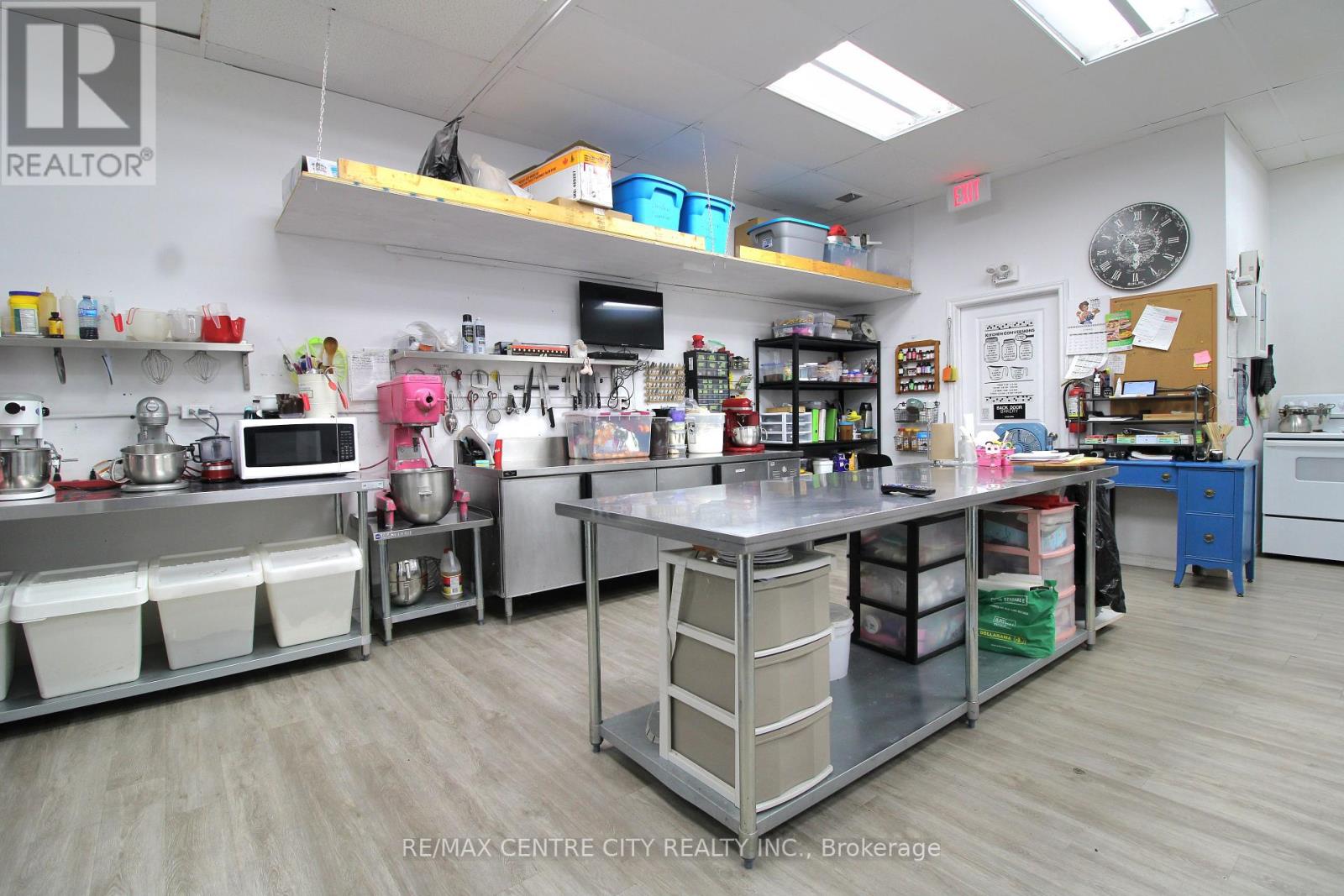 6 - 954 Leathorne Street, London South, Ontario  N5Z 3M5 - Photo 7 - X12498226