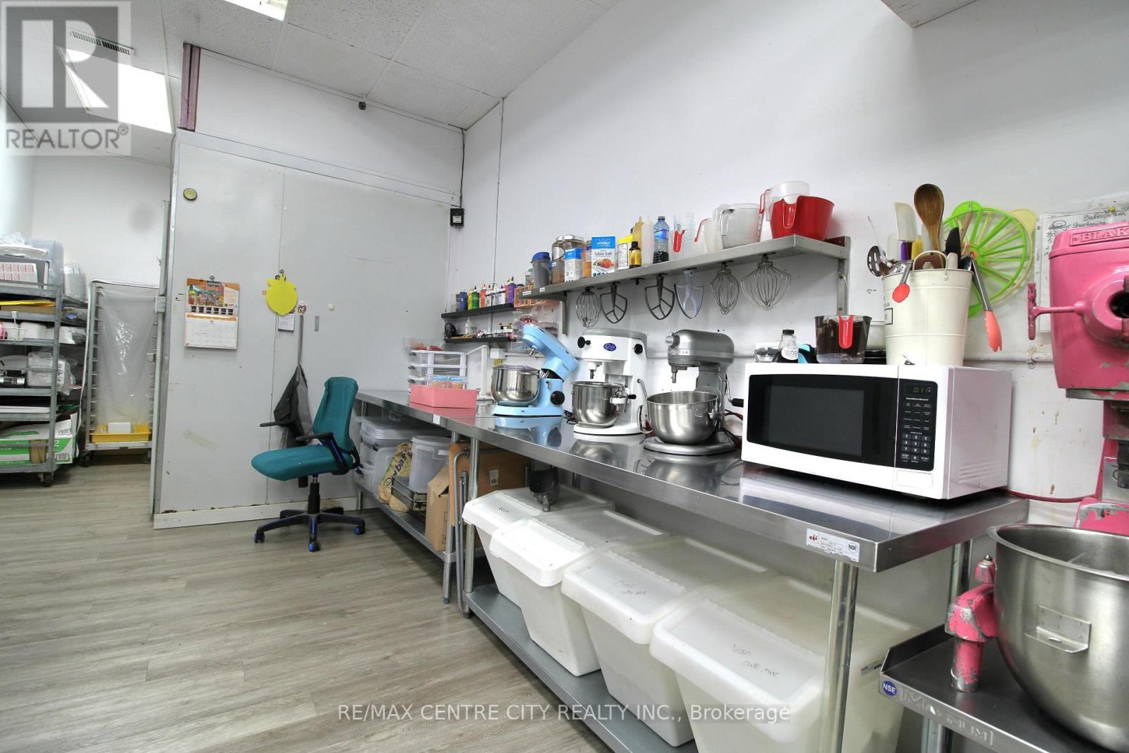 6 - 954 Leathorne Street, London South, Ontario  N5Z 3M5 - Photo 8 - X12498226