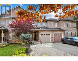 272 WILDBERRY CRESCENT