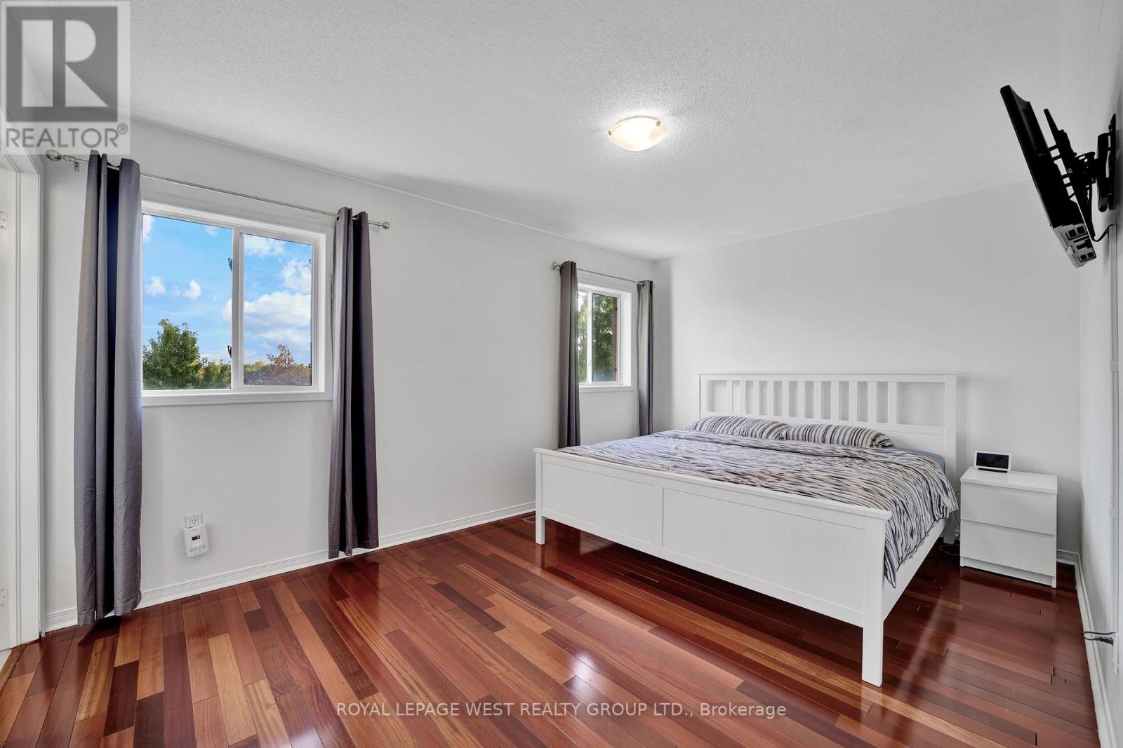 272 Wildberry Crescent, Vaughan (Vellore Village), Ontario  L4H 2H7 - Photo 9 - N12498126