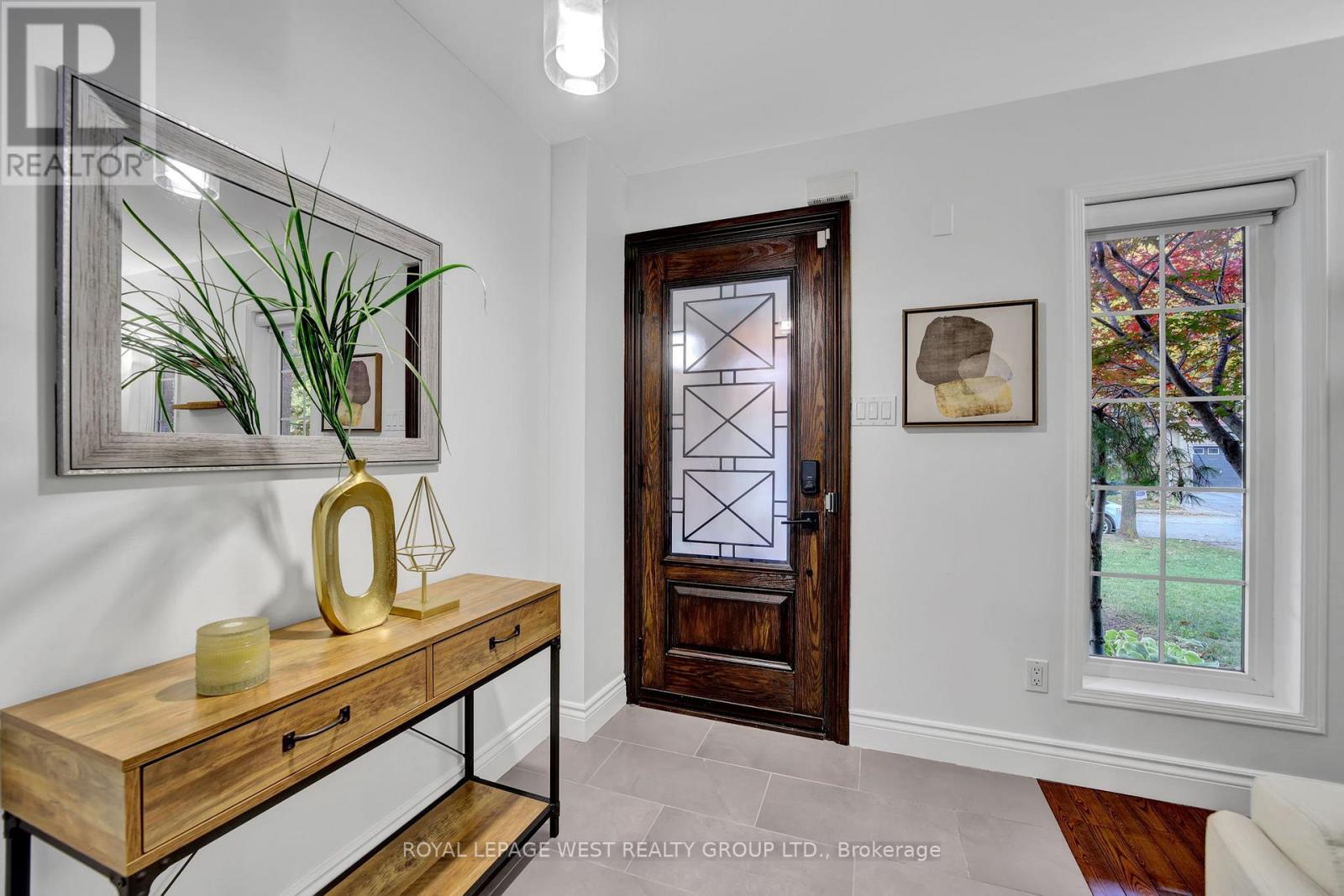 272 Wildberry Crescent, Vaughan (Vellore Village), Ontario  L4H 2H7 - Photo 4 - N12498126