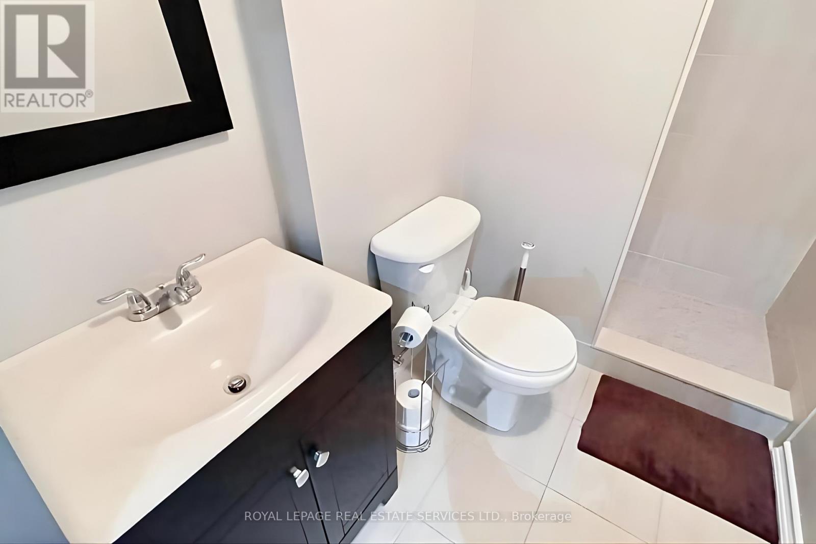 2384 Hollybrook Drive, Oakville, Ontario  L6M 4S8 - Photo 21 - W12462696