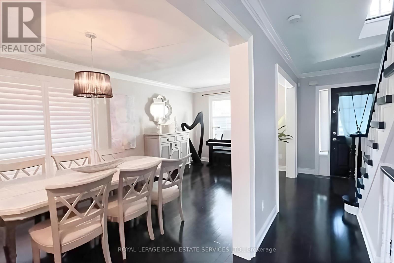 2384 Hollybrook Drive, Oakville, Ontario  L6M 4S8 - Photo 5 - W12462696