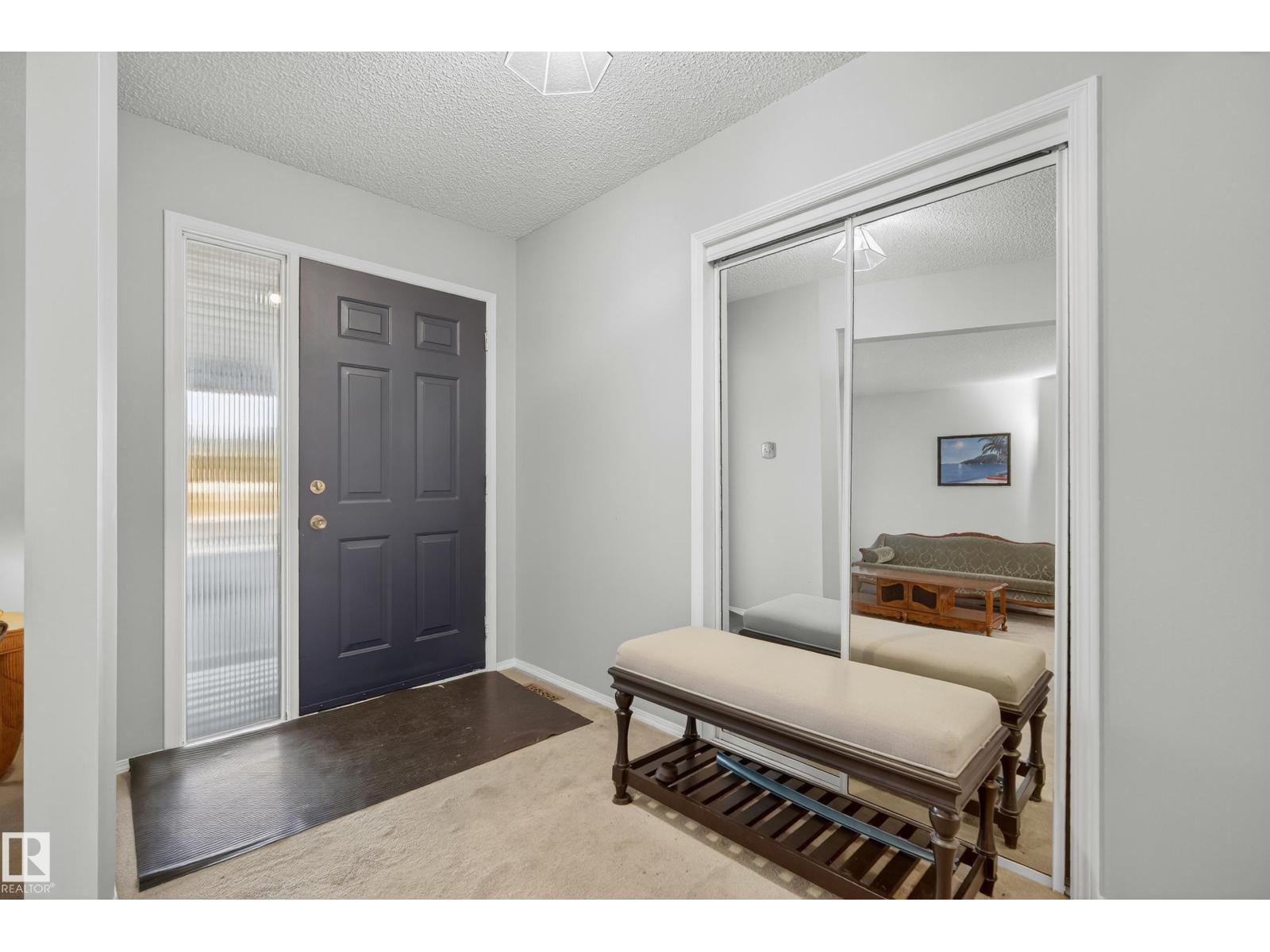 9807 154 Av Nw, Edmonton, Alberta  T5X 5R2 - Photo 2 - E4464317