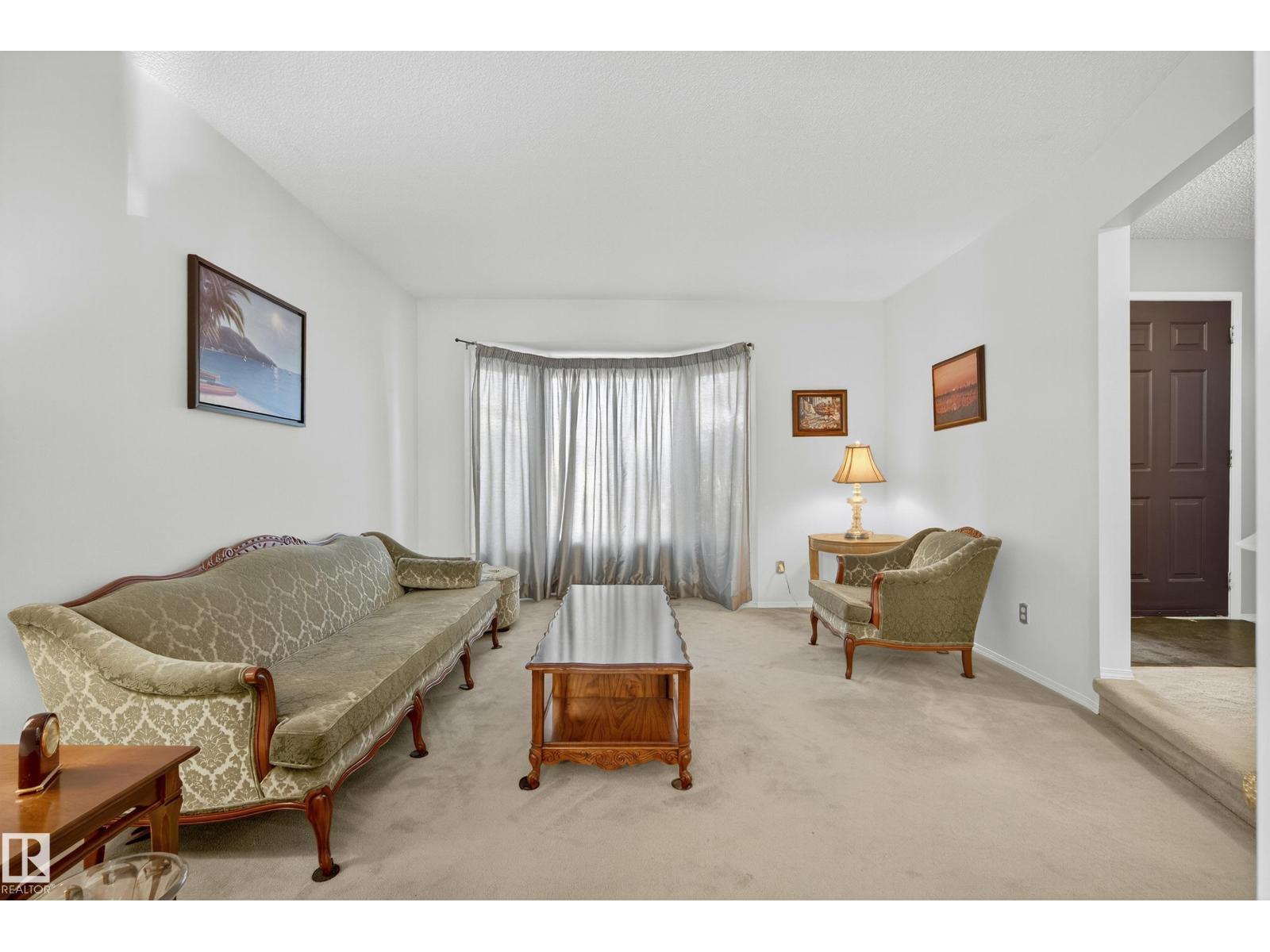 9807 154 Av Nw, Edmonton, Alberta  T5X 5R2 - Photo 4 - E4464317