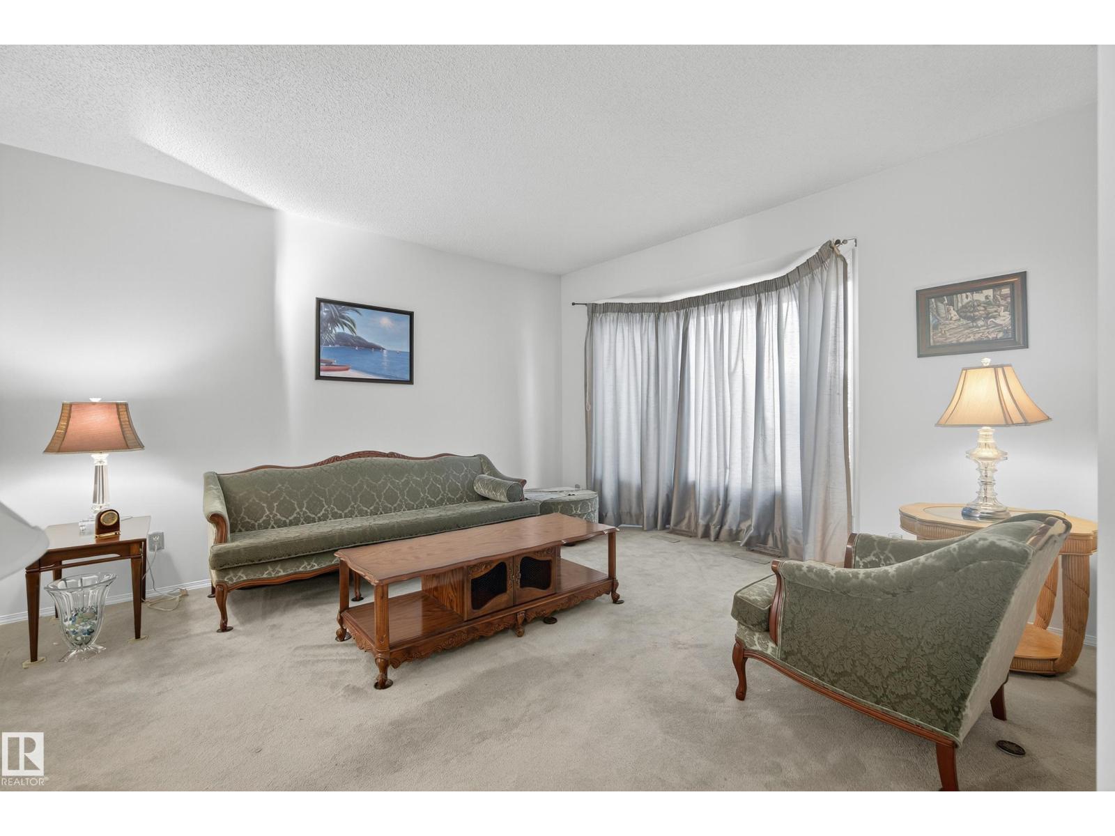 9807 154 Av Nw, Edmonton, Alberta  T5X 5R2 - Photo 5 - E4464317