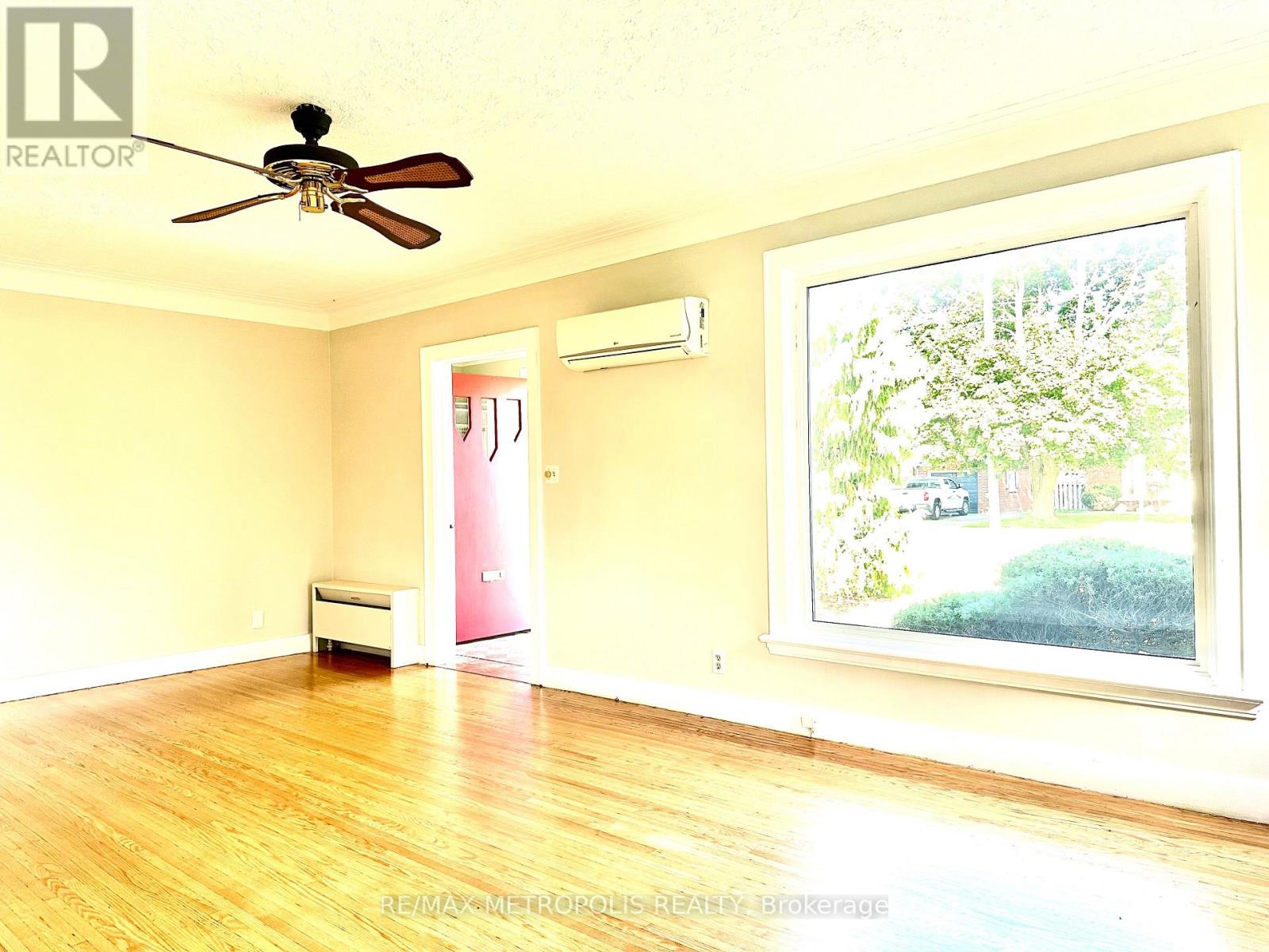 117 Queensway Drive, Brantford, Ontario  N3R 4X1 - Photo 7 - X12498176