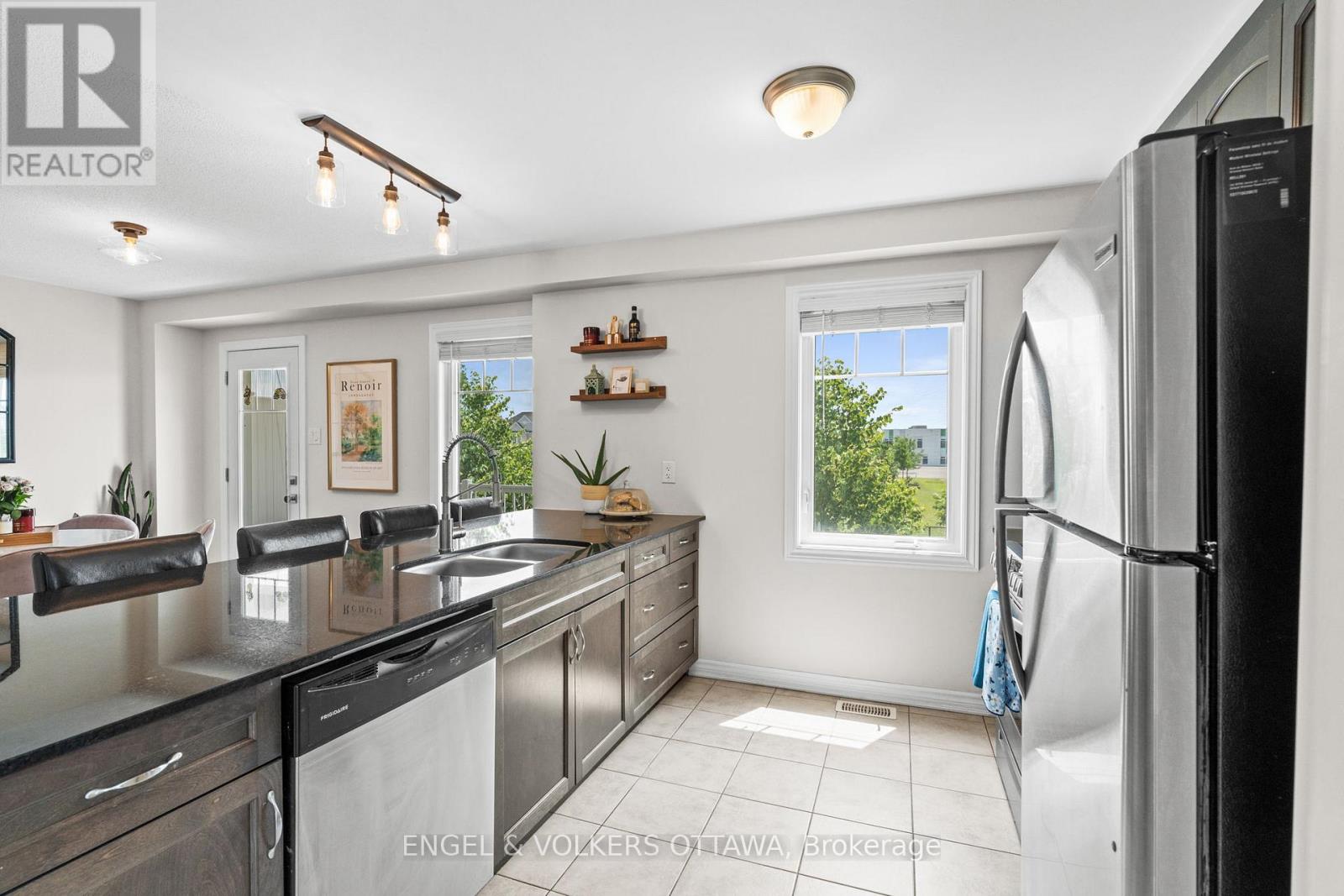 349 Pumpkinseed Crescent, Ottawa, Ontario  K2J 6K1 - Photo 17 - X12498220