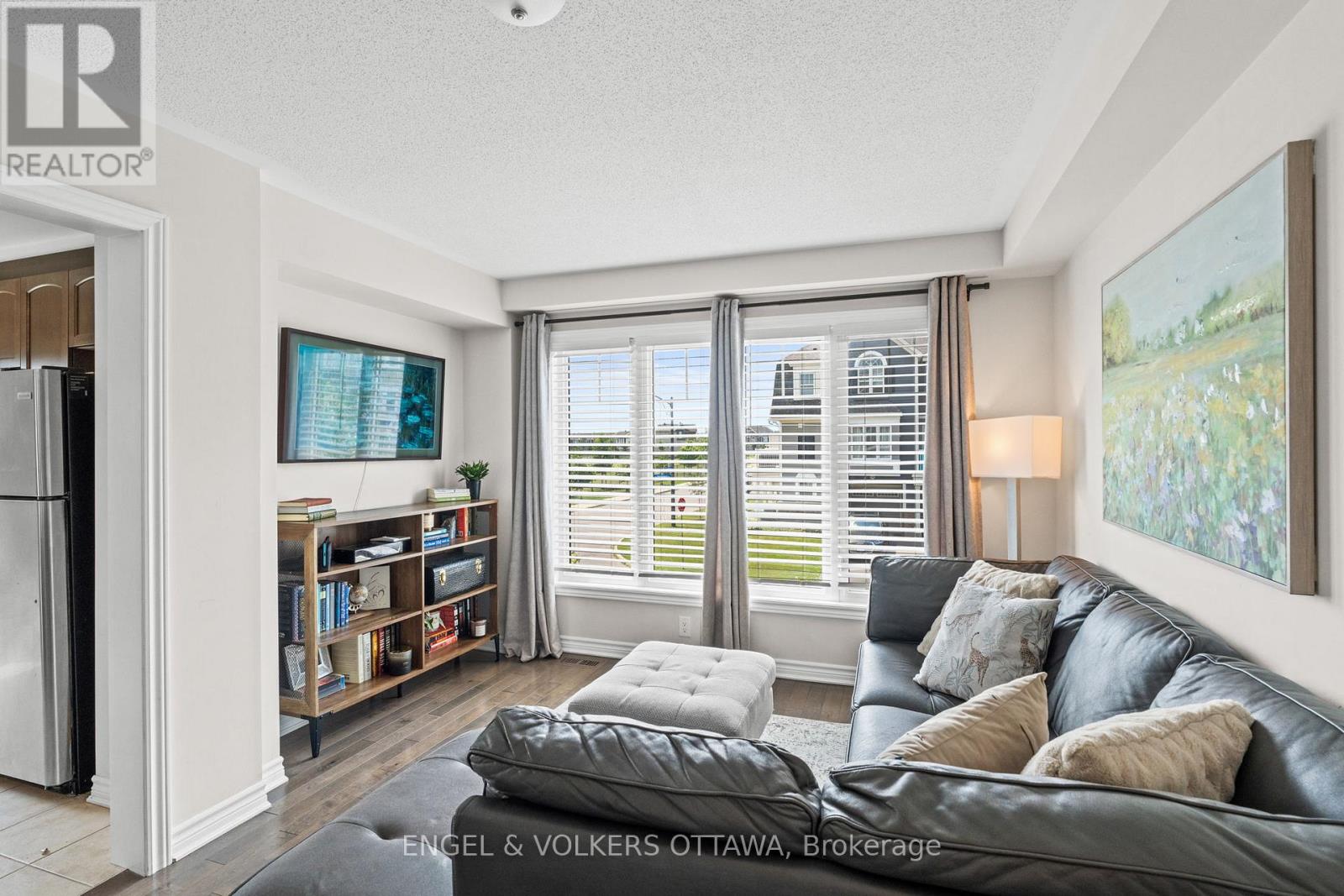 349 Pumpkinseed Crescent, Ottawa, Ontario  K2J 6K1 - Photo 20 - X12498220