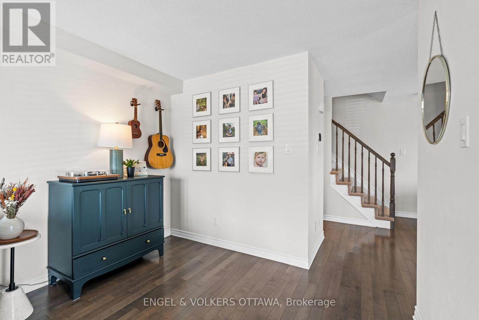 349 Pumpkinseed Crescent, Ottawa, Ontario  K2J 6K1 - Photo 22 - X12498220