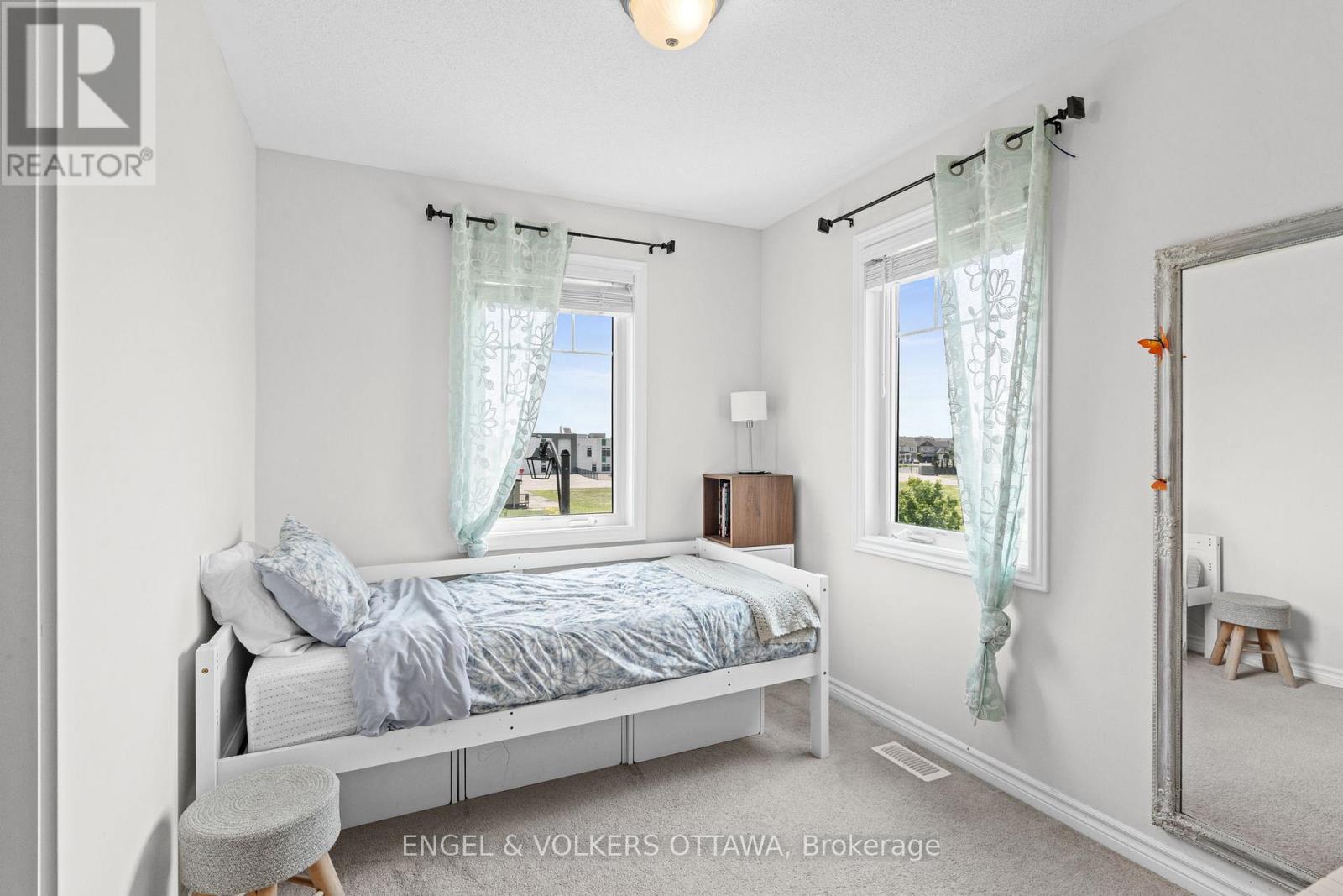 349 Pumpkinseed Crescent, Ottawa, Ontario  K2J 6K1 - Photo 32 - X12498220